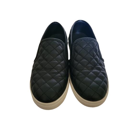 Steve Madden Womens Ecentrcq Low Top Slip on Quilted Sneakers Black Size 8B - Picture 2 of 7
